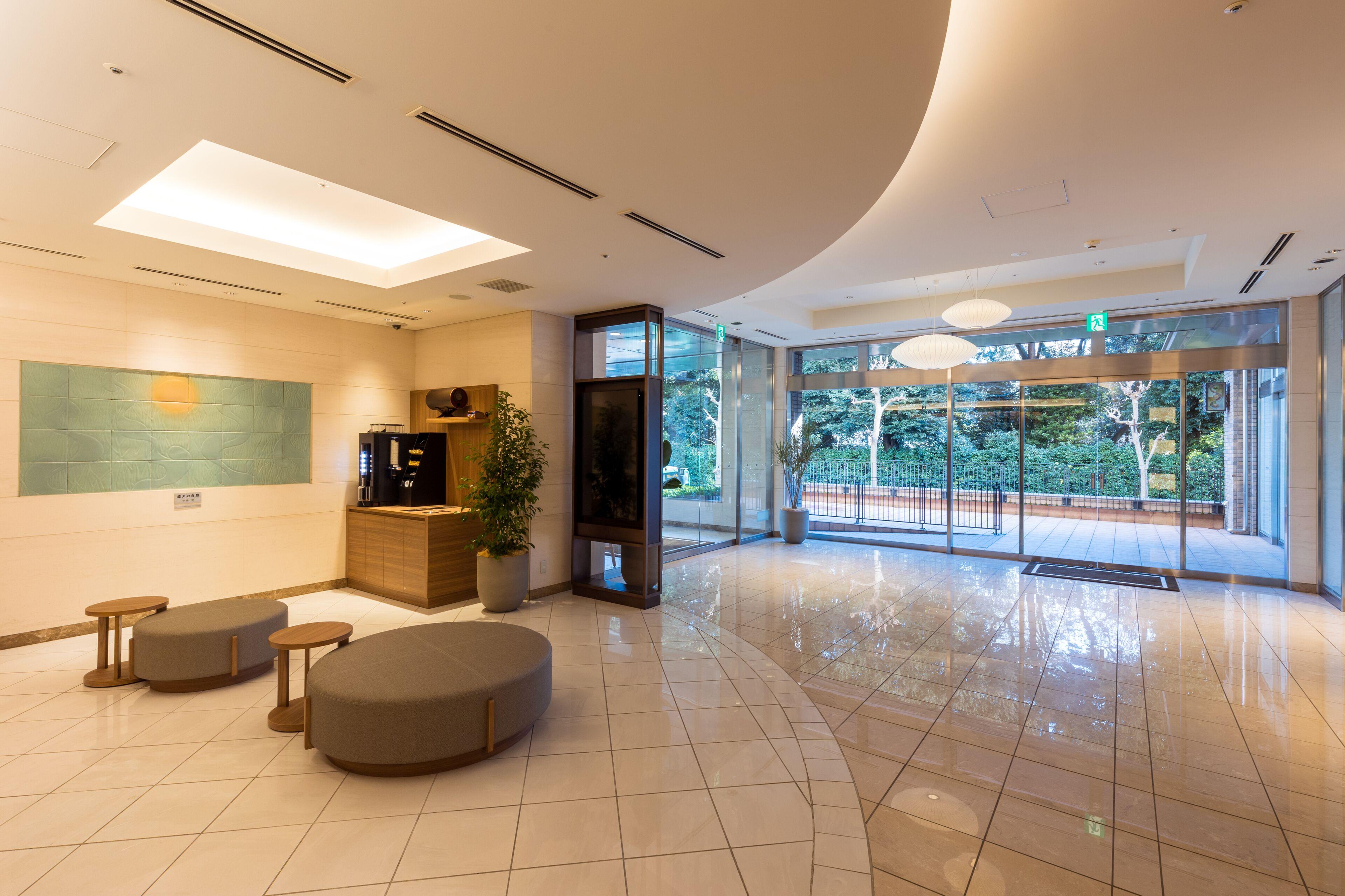 Jr-East Hotel Mets Mejiro — Photos 3
